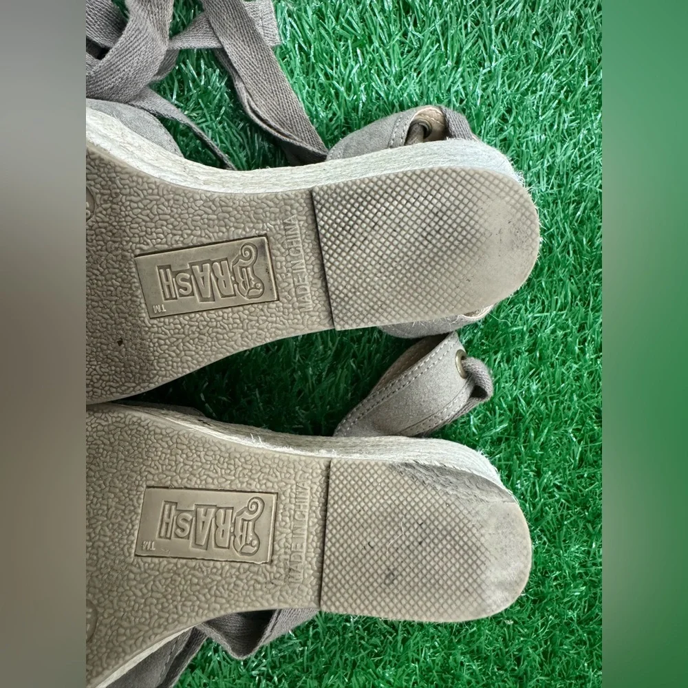 Brash Women‎ Platforms 6.5